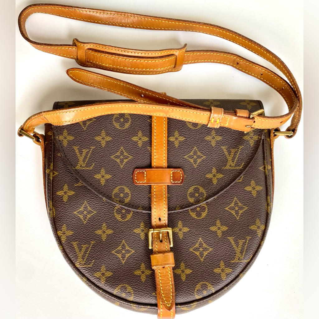 Authentic Louis Vuitton Chantilly Monogram Tan And Brown Crossbody Bag